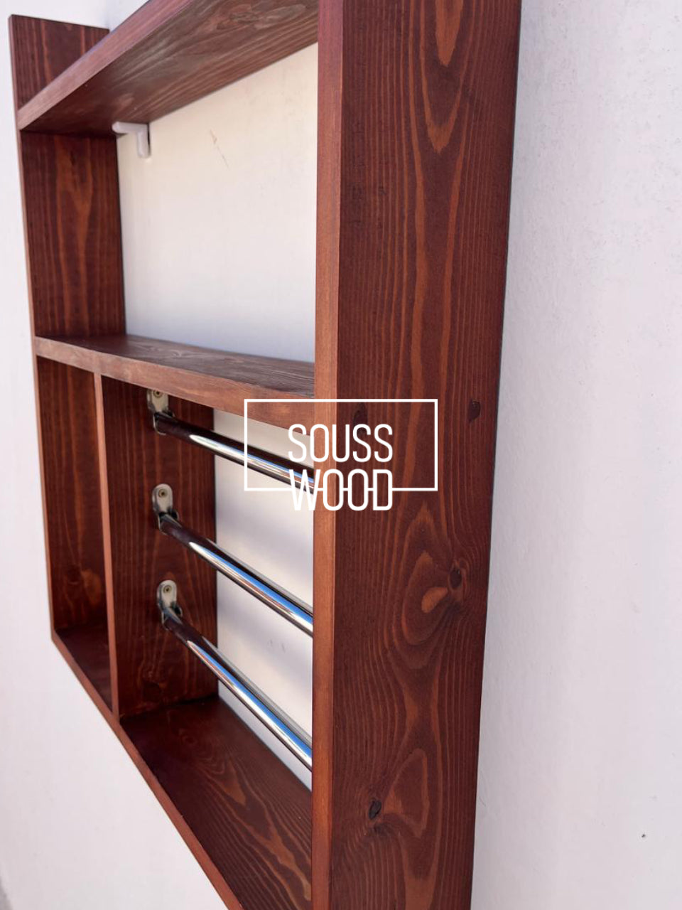 منظم المطبخ الخشبي