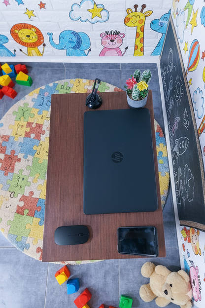 Table pliante en bois.