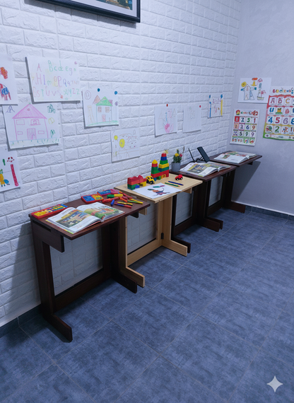 Table pliante en bois.