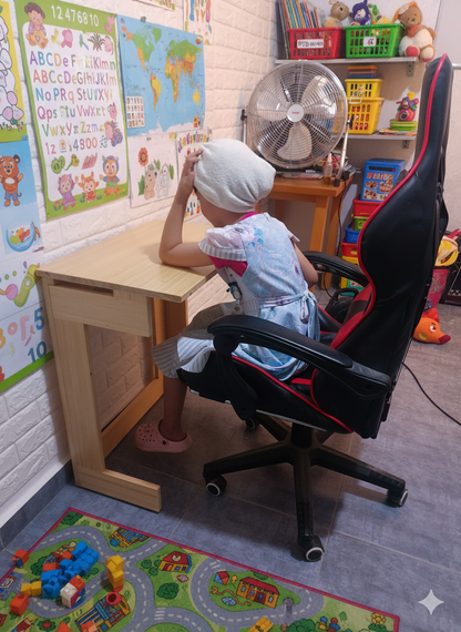 Table pliante en bois.