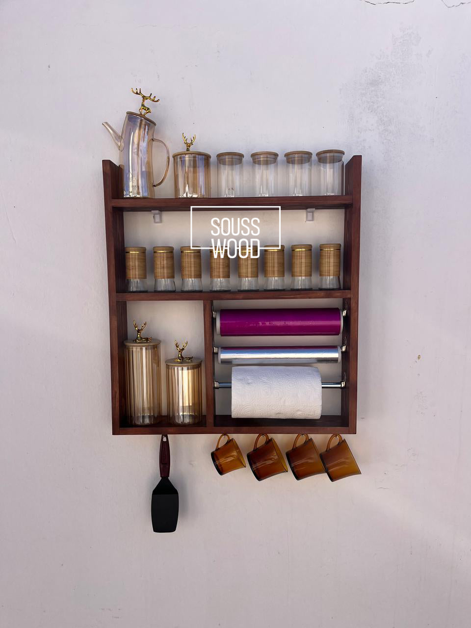 منظم المطبخ الخشبي