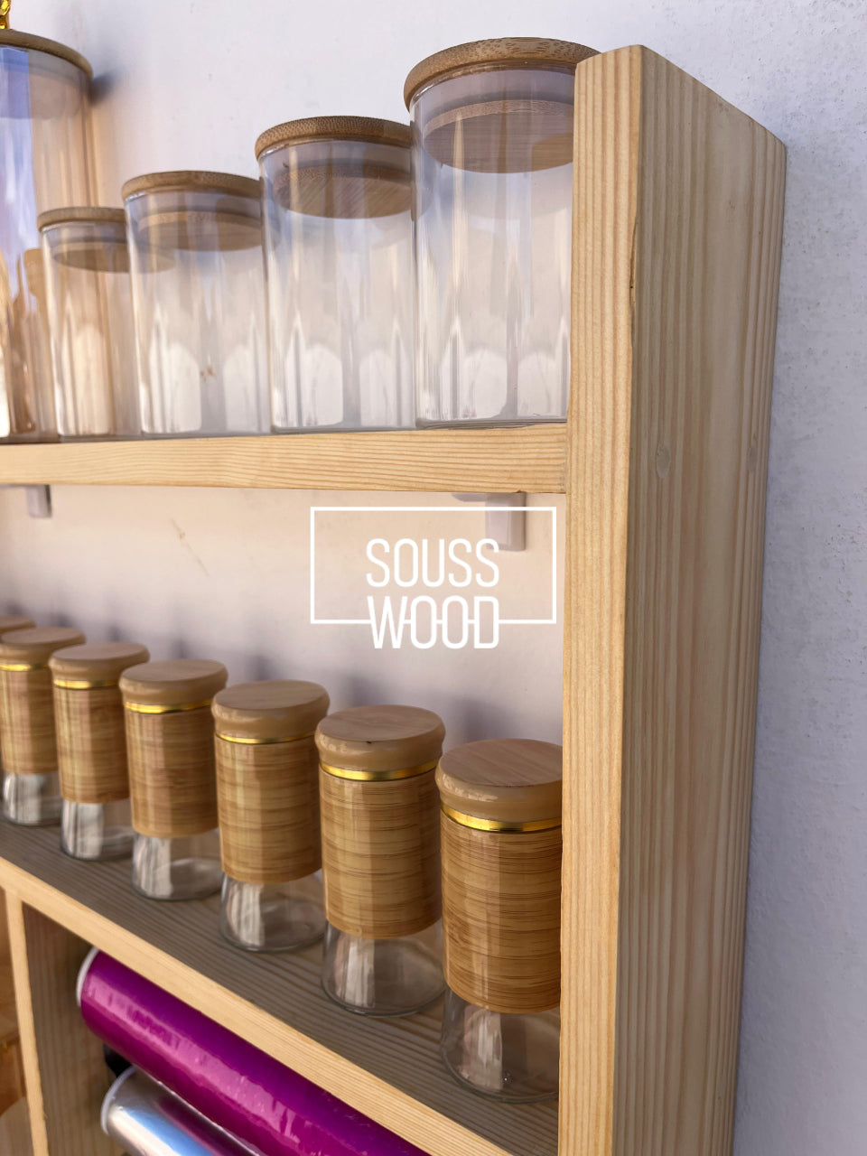 منظم المطبخ الخشبي