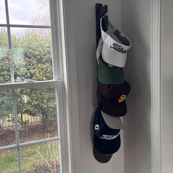 حامل القبعات الخشبي